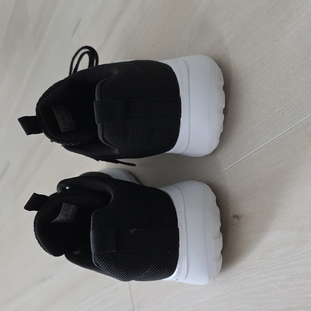 Adidas Black and White Cloud Foam Sneakers! - Picture 5 of 6